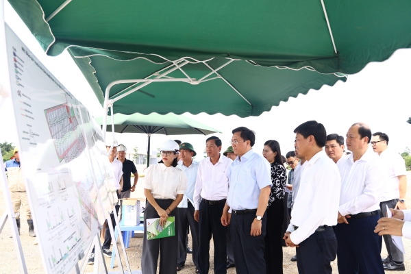 Chủ tịch UBND Tỉnh kiểm tra, chỉ đạo tháo gỡ khó khăn tại KCN Sông Lô II